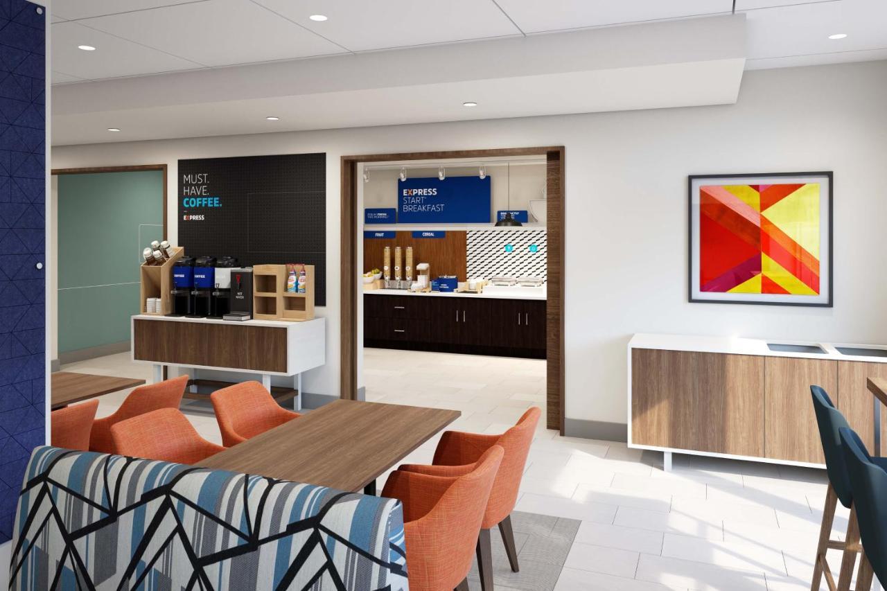Holiday Inn Express Asheville Woodfin By Ihg Exterior photo
