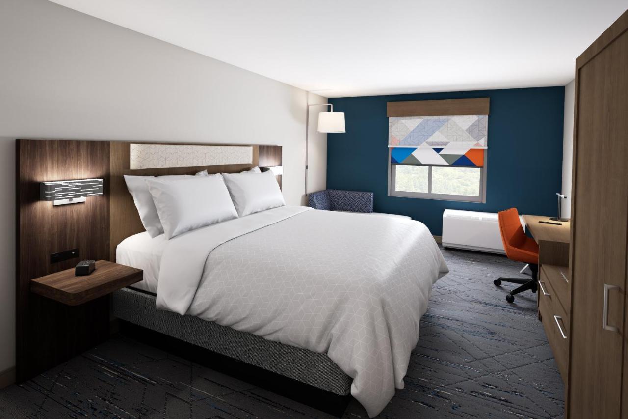Holiday Inn Express Asheville Woodfin By Ihg Exterior photo